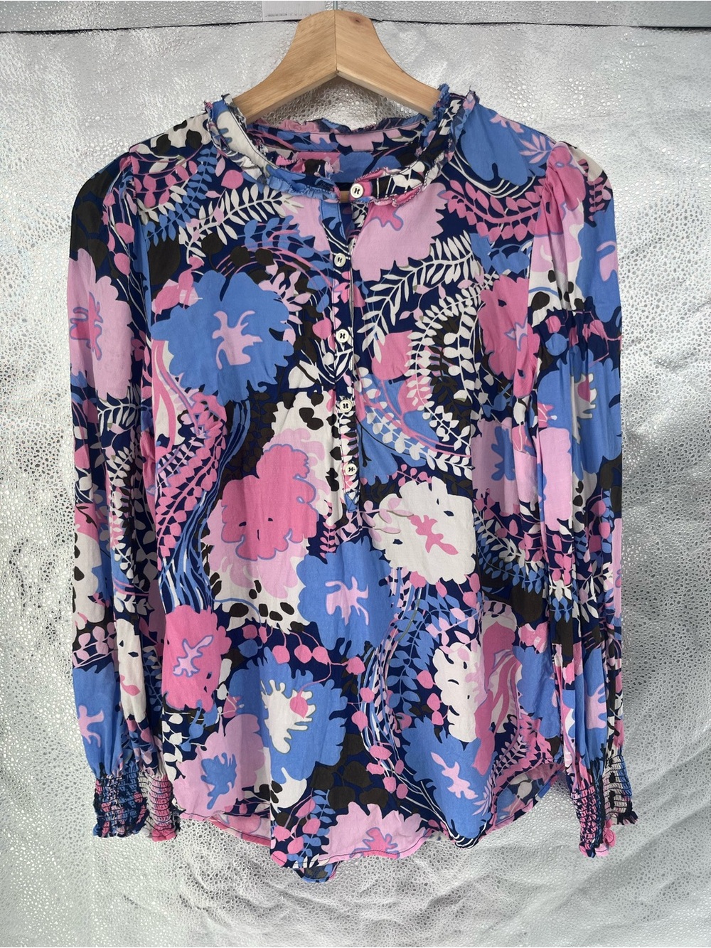 Talbots Cascading Blooms Floral Smocked Cuff Long Sleeve Blouse 100%Viscose Sz S - Picture 3 of 14